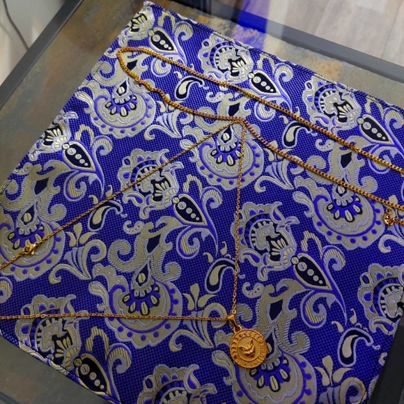 18K Gold Plated "Supernatural" Cat Pendant Necklace - Picture 12 of 13